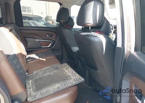 2017 Nissan Titan Platinum Reserve z USA, uszkodzony, nr VIN 1N6AA1E64HN502493